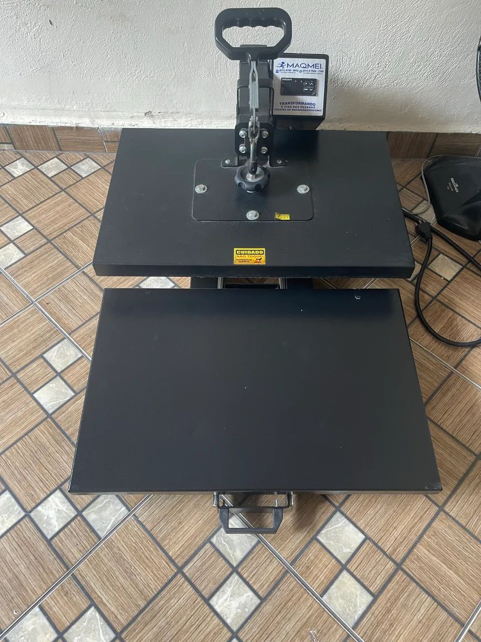Máquina de sublimação seminova 110wts, 280 graus, 3 meses de uso - Foto 4
