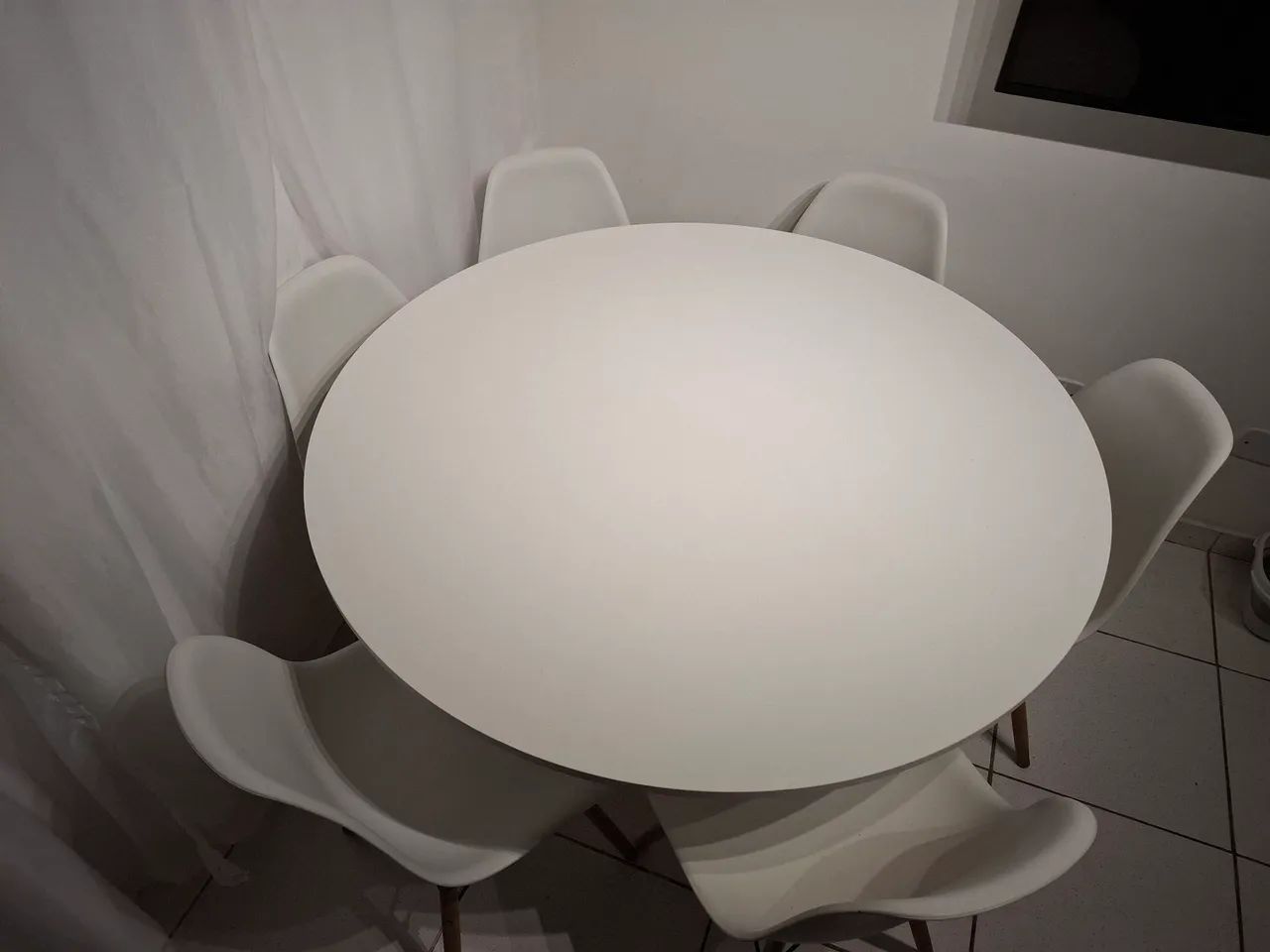 Mesa com 6 cadeiras - Foto 4