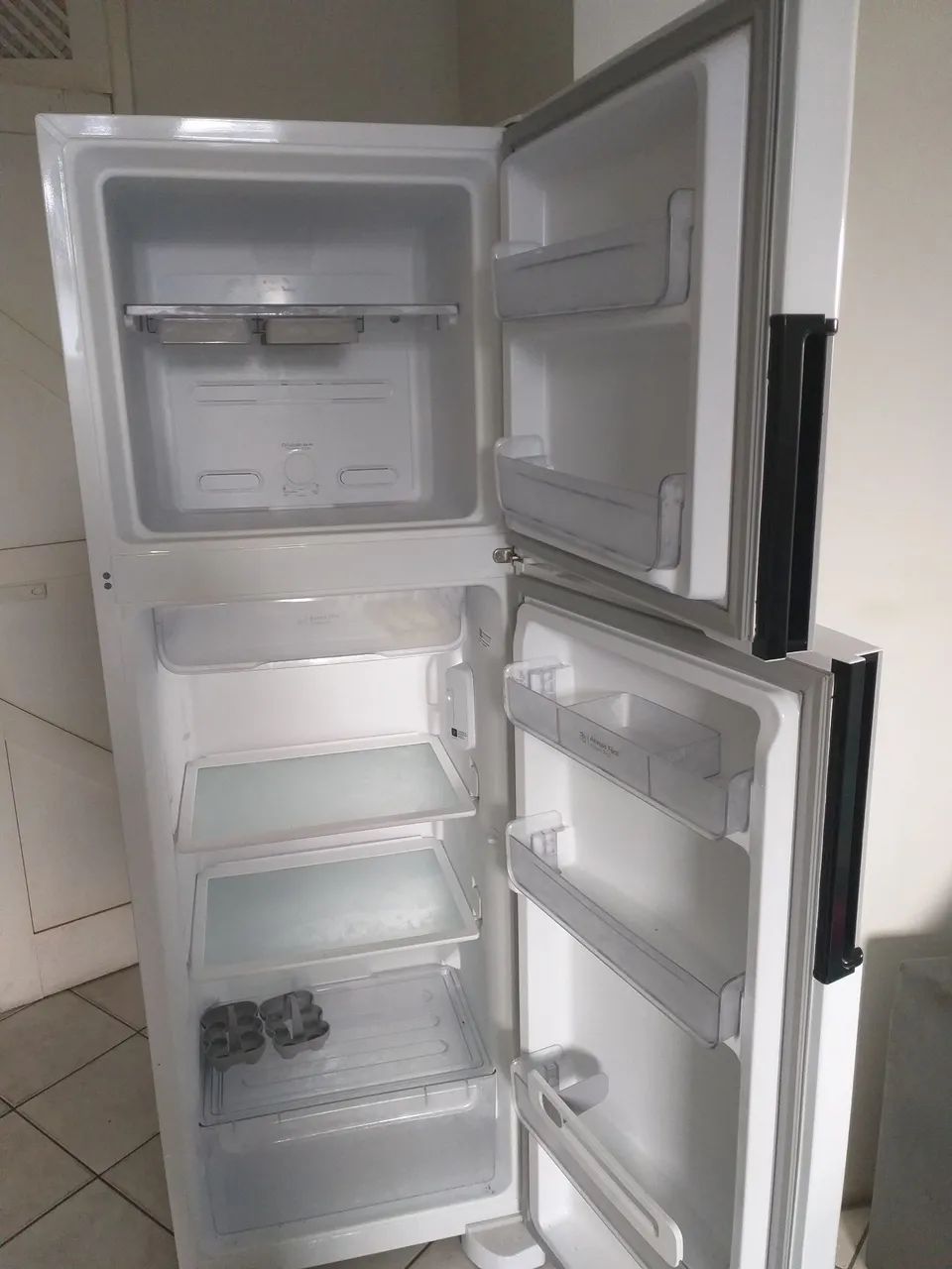 Geladeira a venda - Foto 4