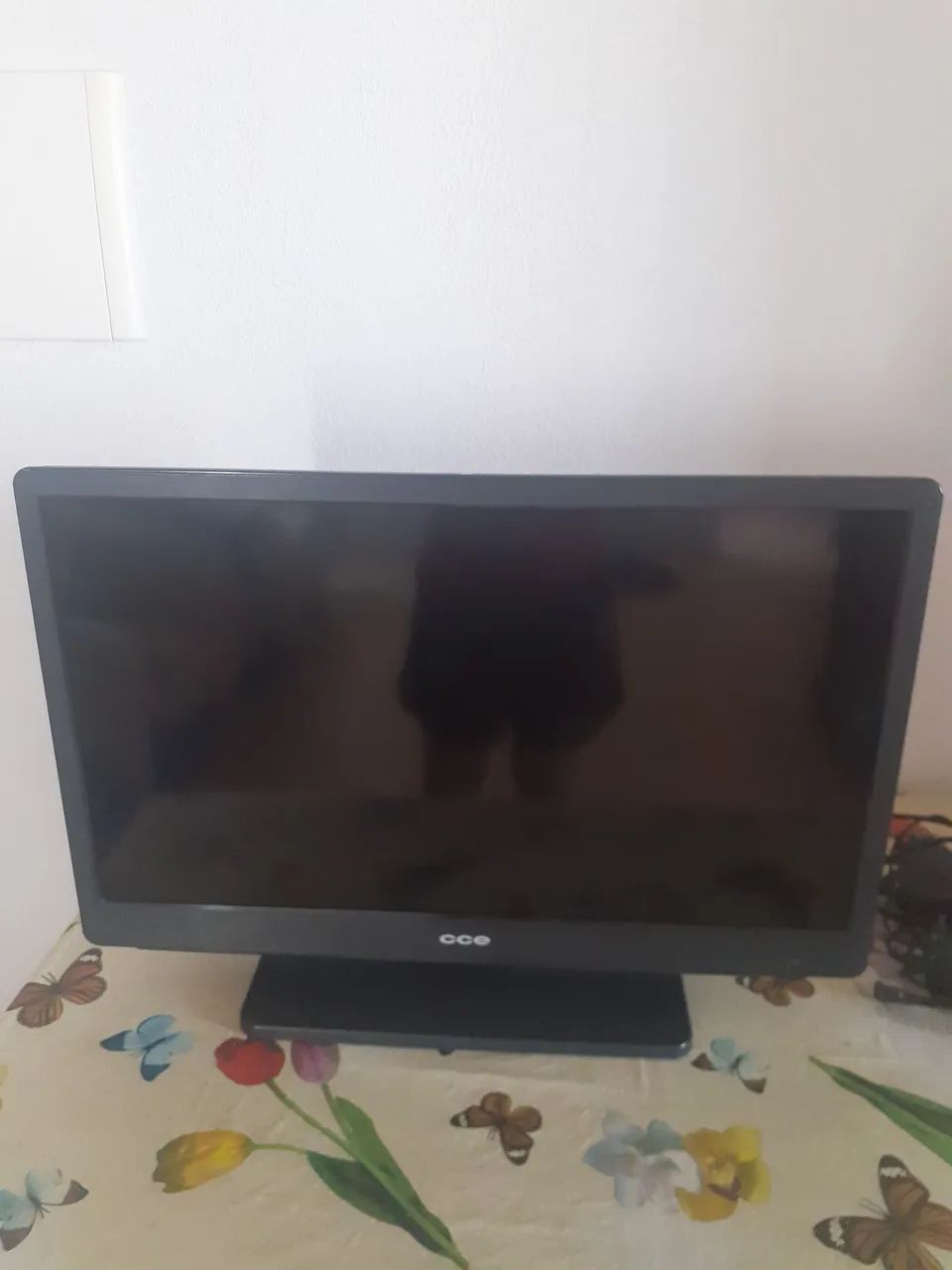 TV  CCE  com  Conversor e Antena  - Foto 2