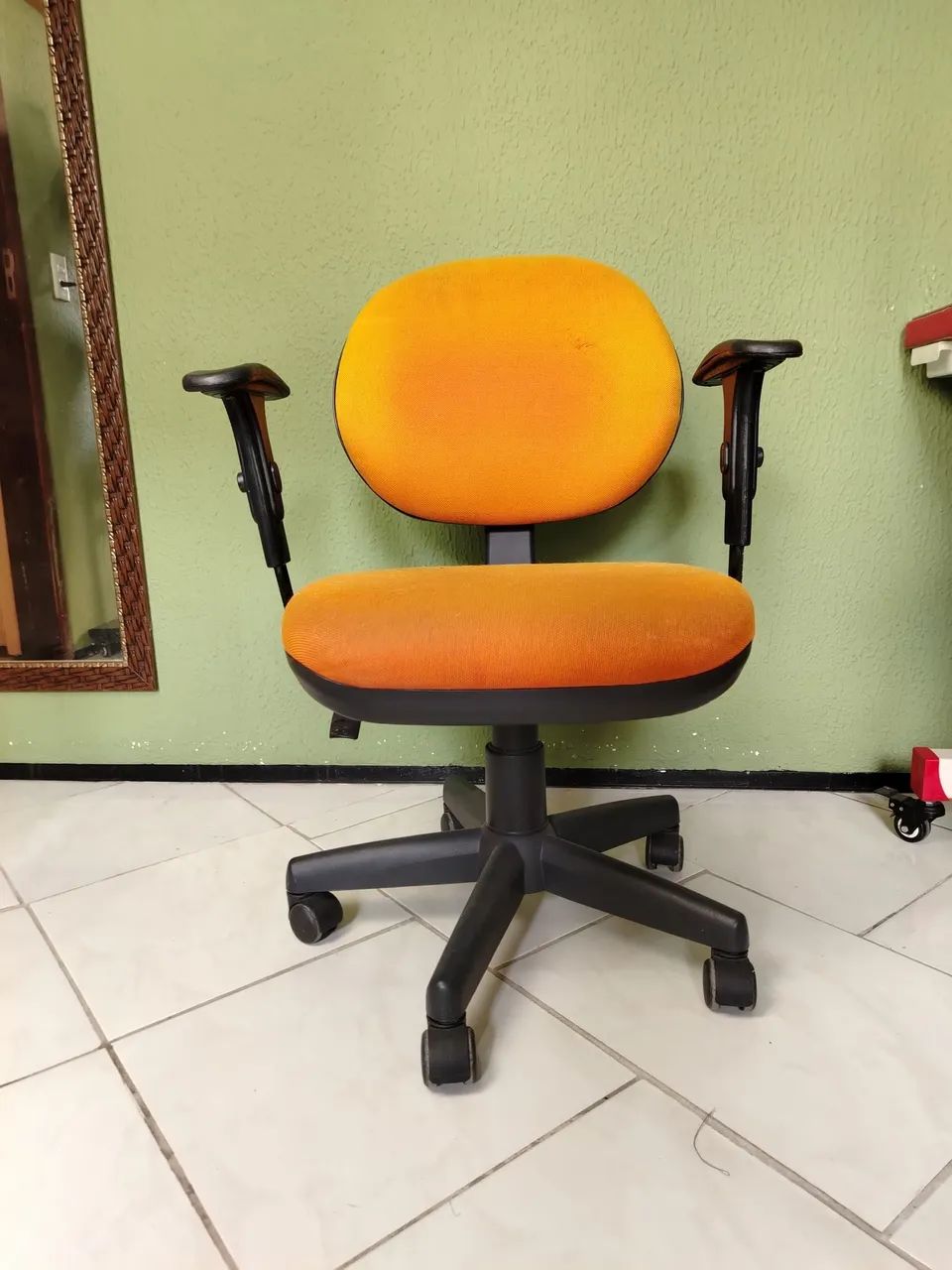 Cadeira de Escritório / Secretária - Foto 3