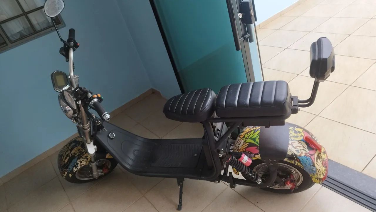 Scooter elétrica 