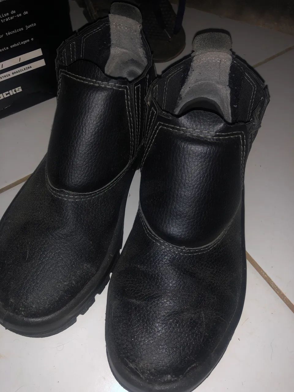 Vendo bota reforçada 