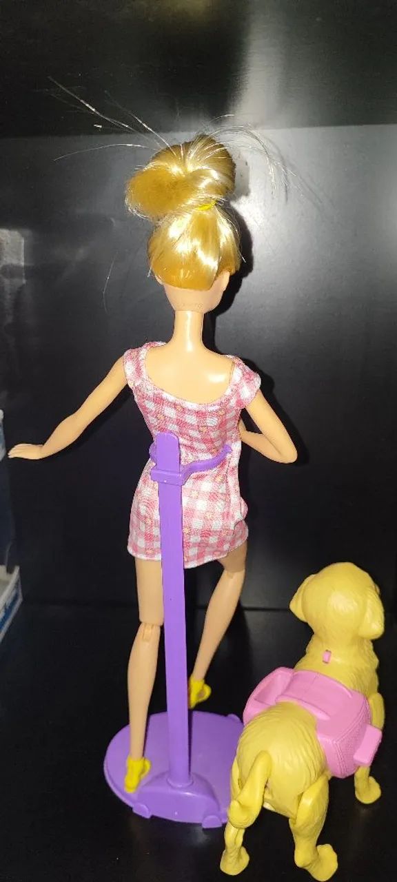 Boneca Barbie com cachorro (perna articulada)  - Foto 3