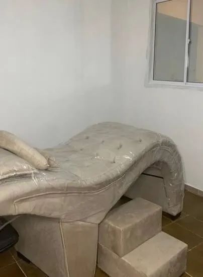 Maca estética bege com escadinha, almofadas e capa - Foto 2