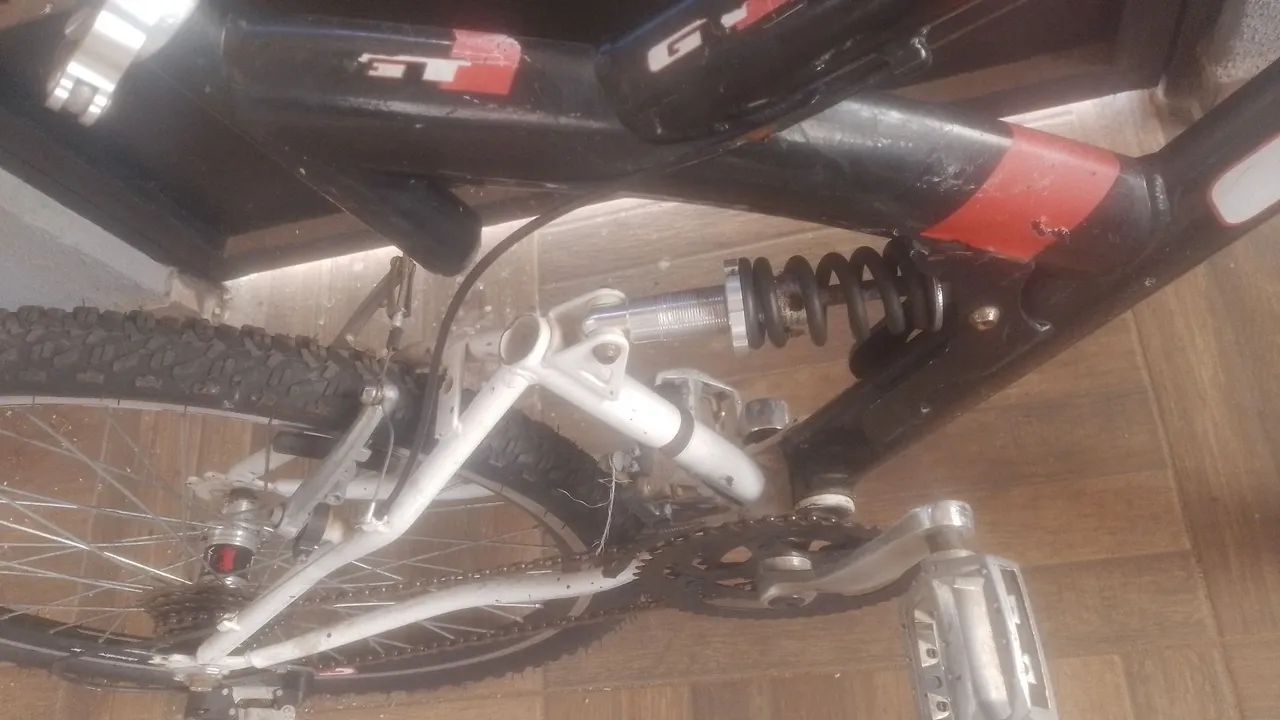 Bicicleta Aro 26 GT agressor - Foto 3