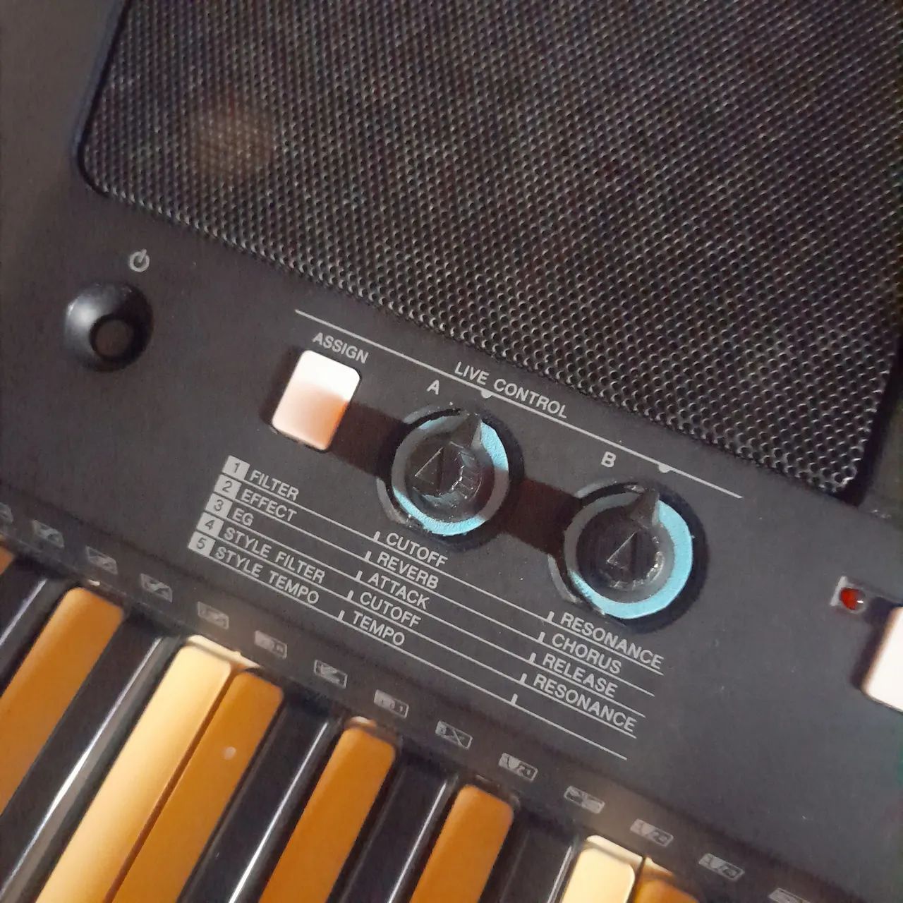 Teclado Yamaha Psr e423 - Foto 2