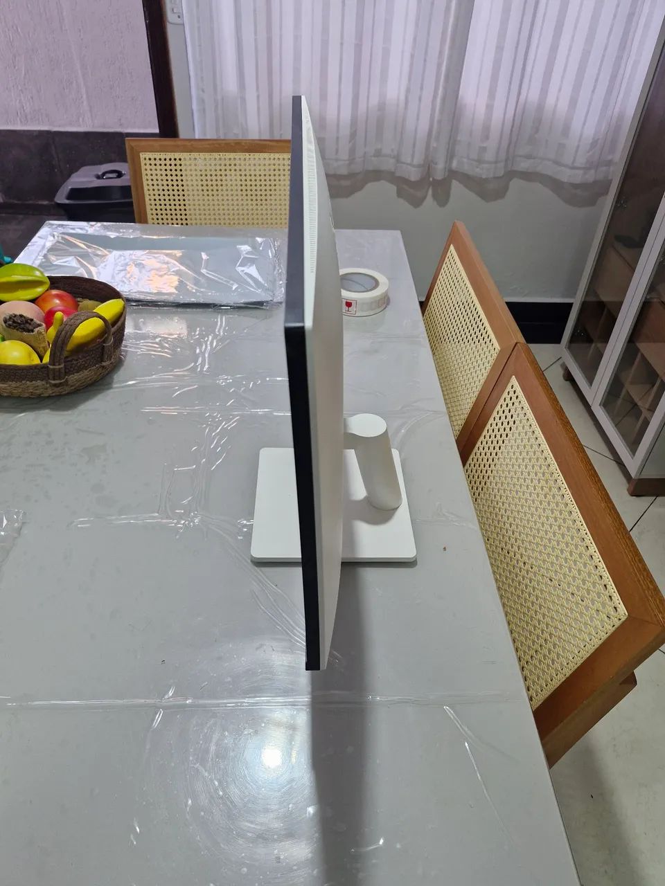 Monitor 4k Ultrafine 27 polegadas Ips - tela quebrada para aproveitamento das peças - Foto 2