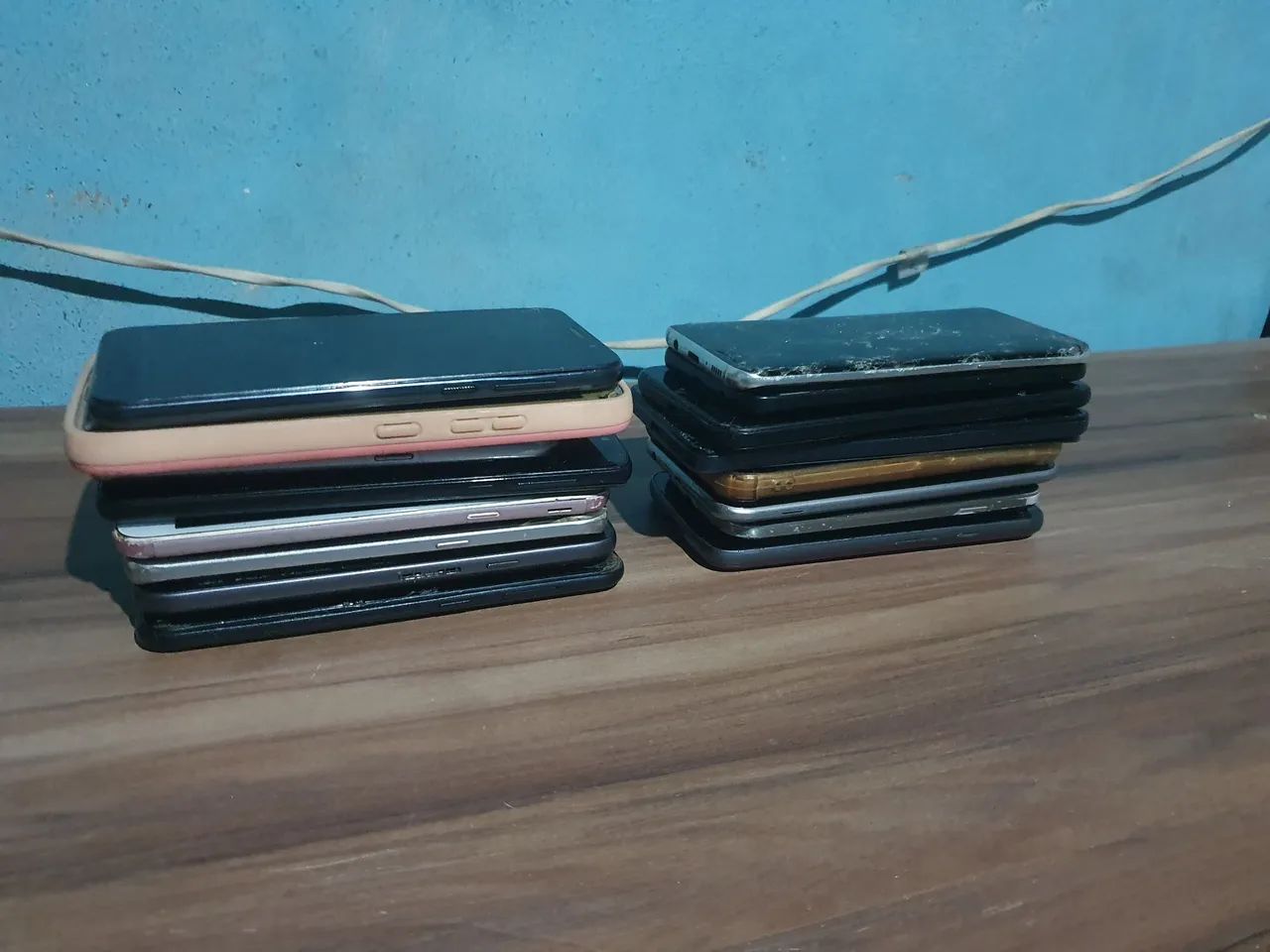 LOTE COM MAIS DE 30 CELULARES E TABLETS - PARA CONSERTO OU PEÇAS - Foto 4