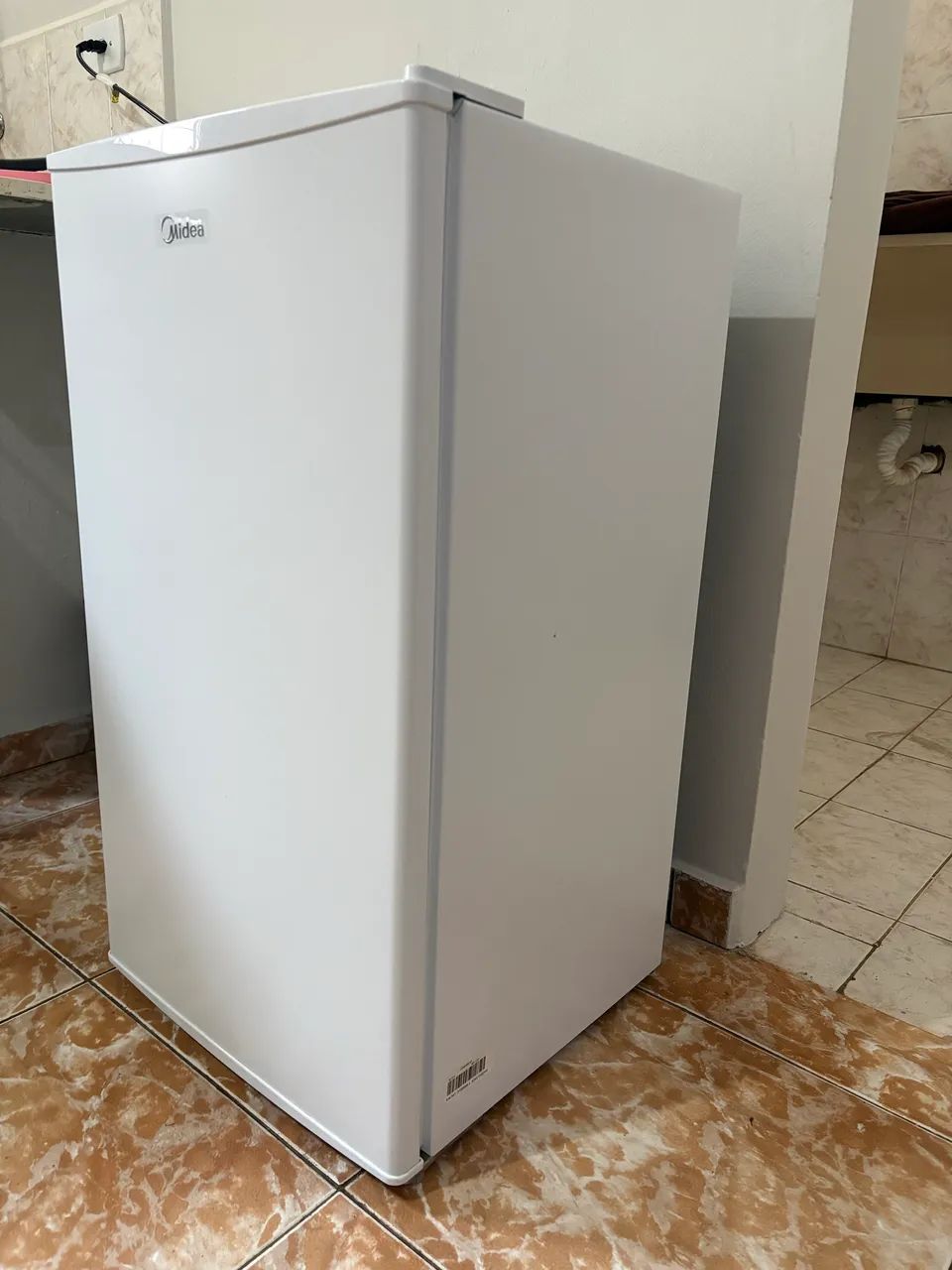 Frigobar Midea 93L - Branco | R$ 700 - Foto 2