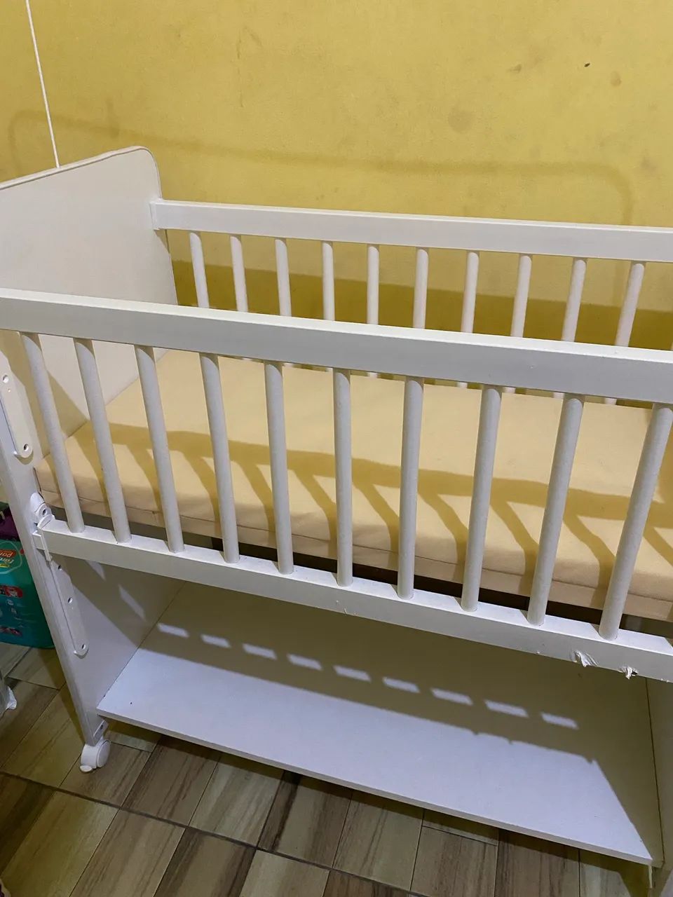 Mini berço com colchão  - Foto 4
