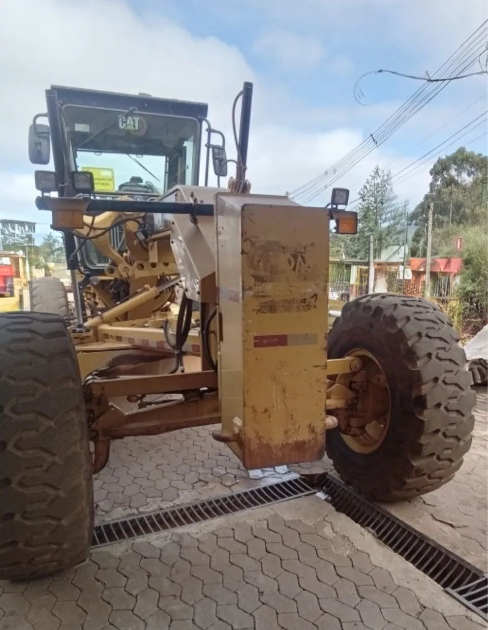 Motoniveladora Caterpillar 140K ano 2022 com 12.000 horas, em MG - Foto 4