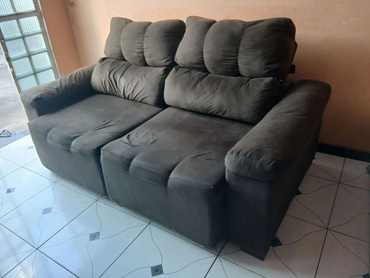 Sofá Marjon 3 lugares retrátil  - Foto 2
