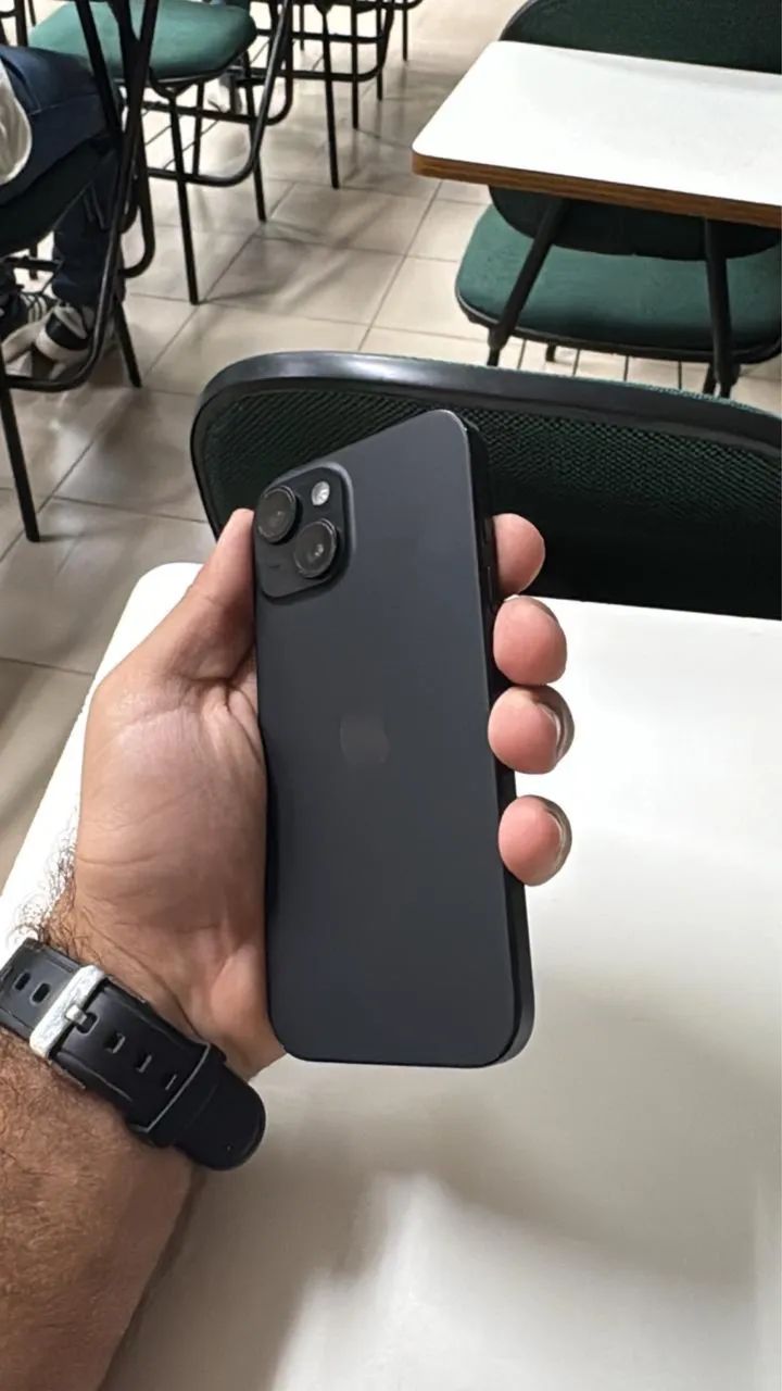 iPhone 15 
