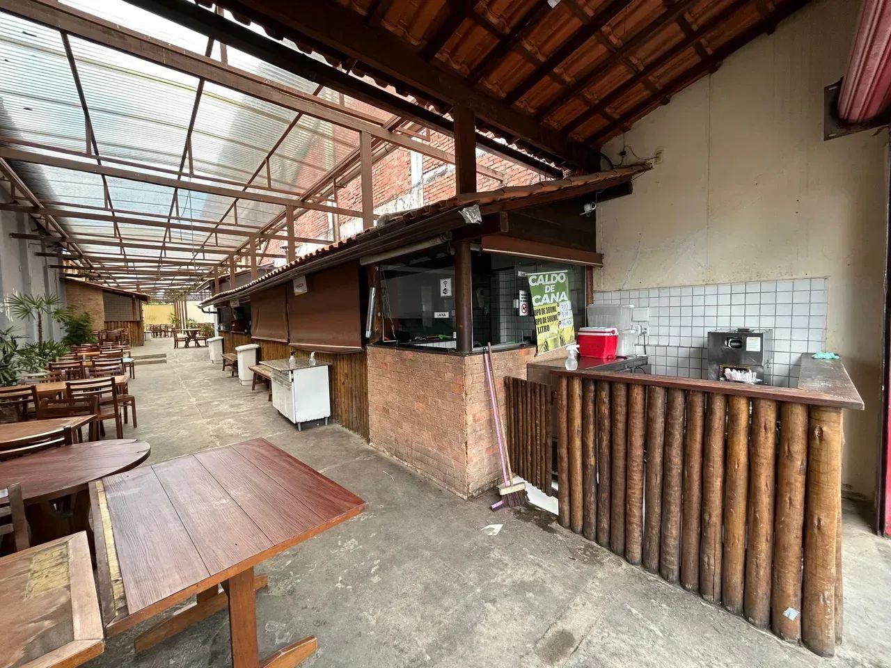 OPORTUNIDADE! Vila Comercial com 6 Box, 665M² - Ribeira - Foto 3