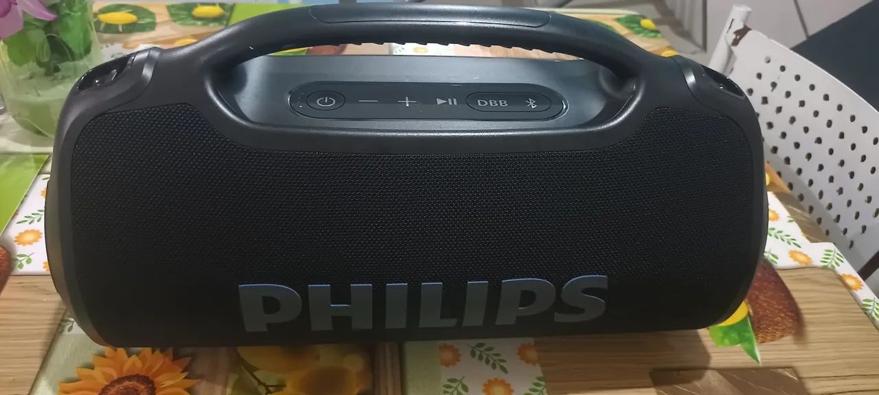 Caixa de som Philips Boombox Nova.
