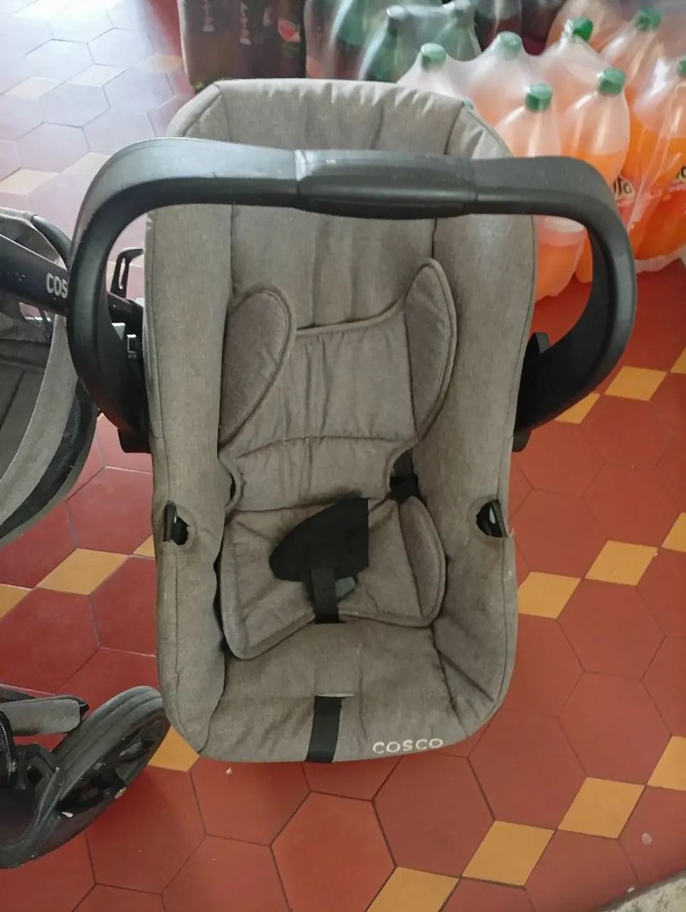 Carrinho com bebê conforto  - Foto 2