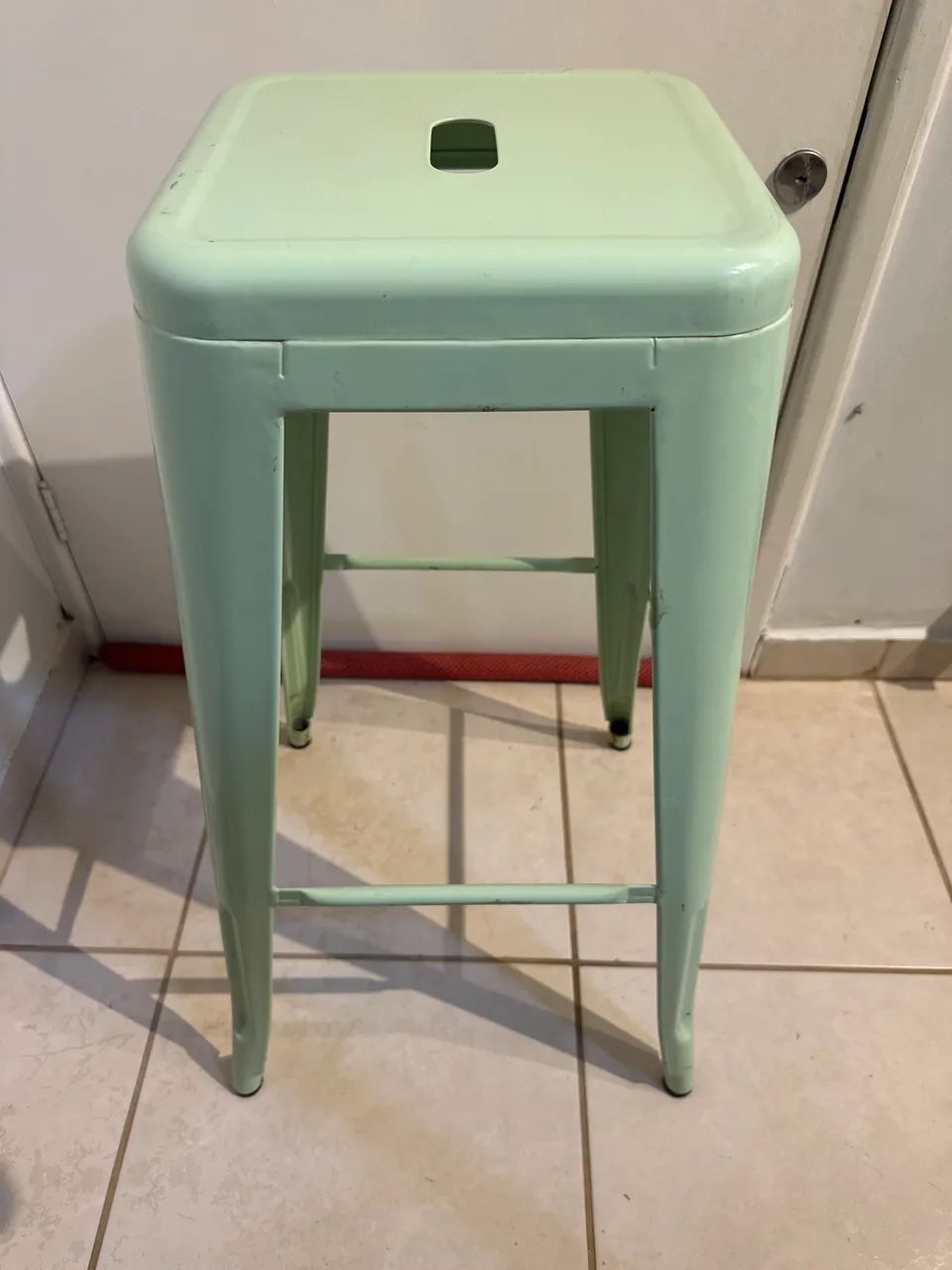 Vendo 4 banquetas - Foto 2