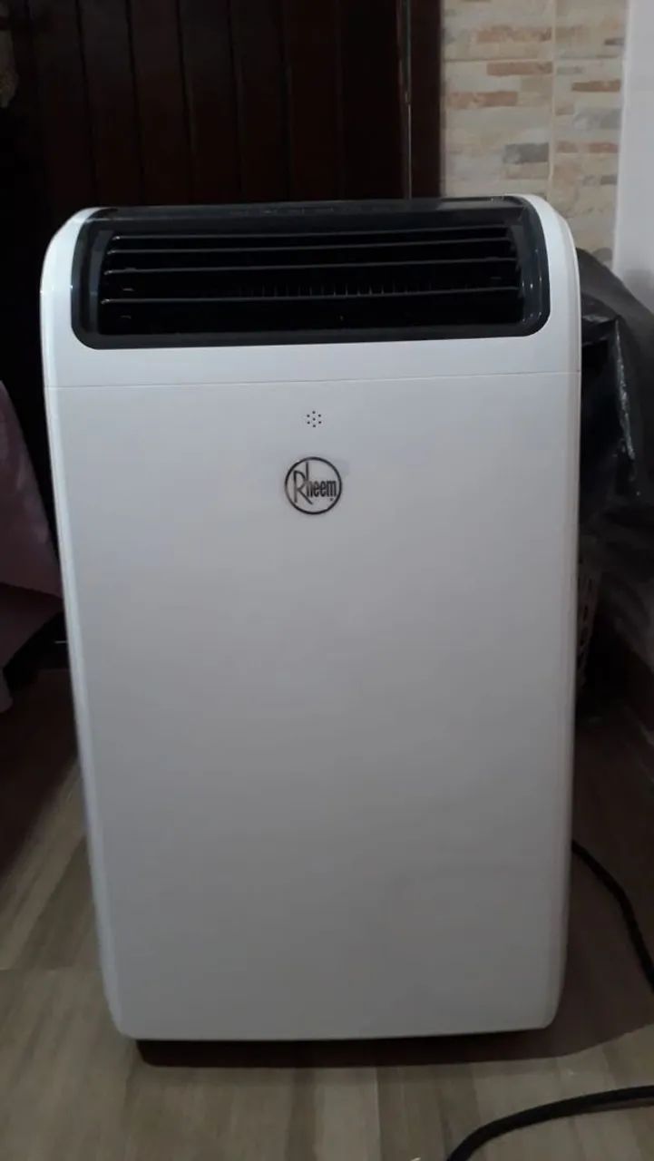 Ar Condicionado portátil Reehem 12.000 BTUS 127 volts. Produto novo na caixa  nota fiscal. - Foto 3