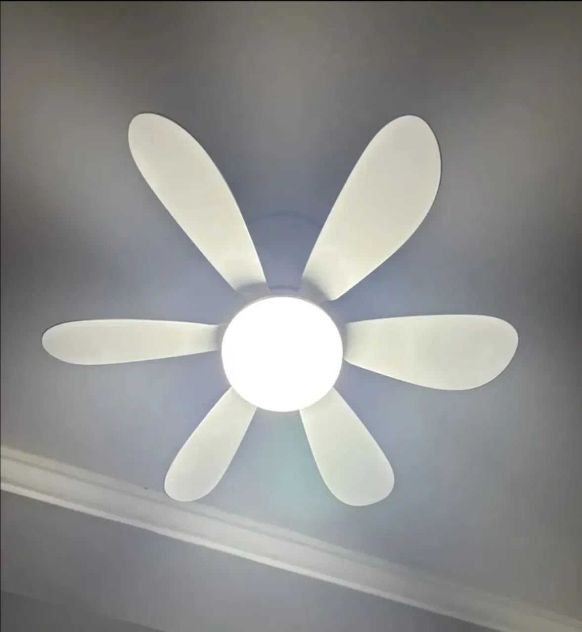 Lampada ventilador potência 60w - Foto 2
