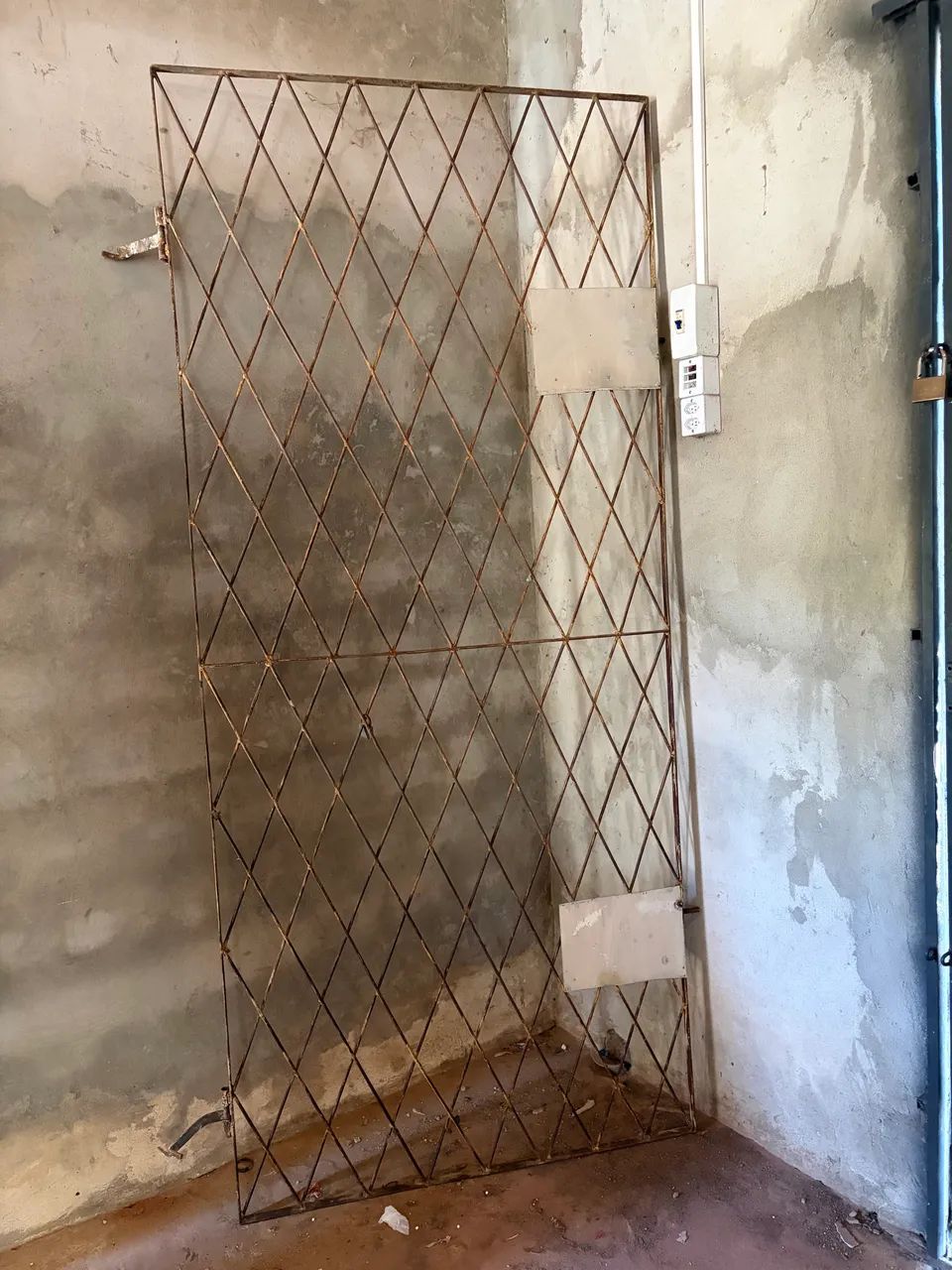 Vendo grades de portas e janelas - Foto 3