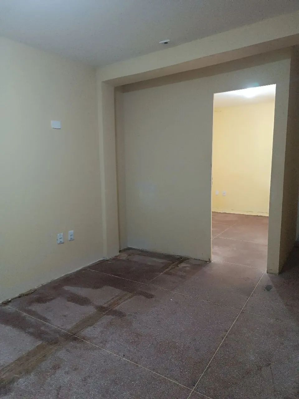 ALUGO PONTO COMERCIAL EM AVENIDA  - Foto 4