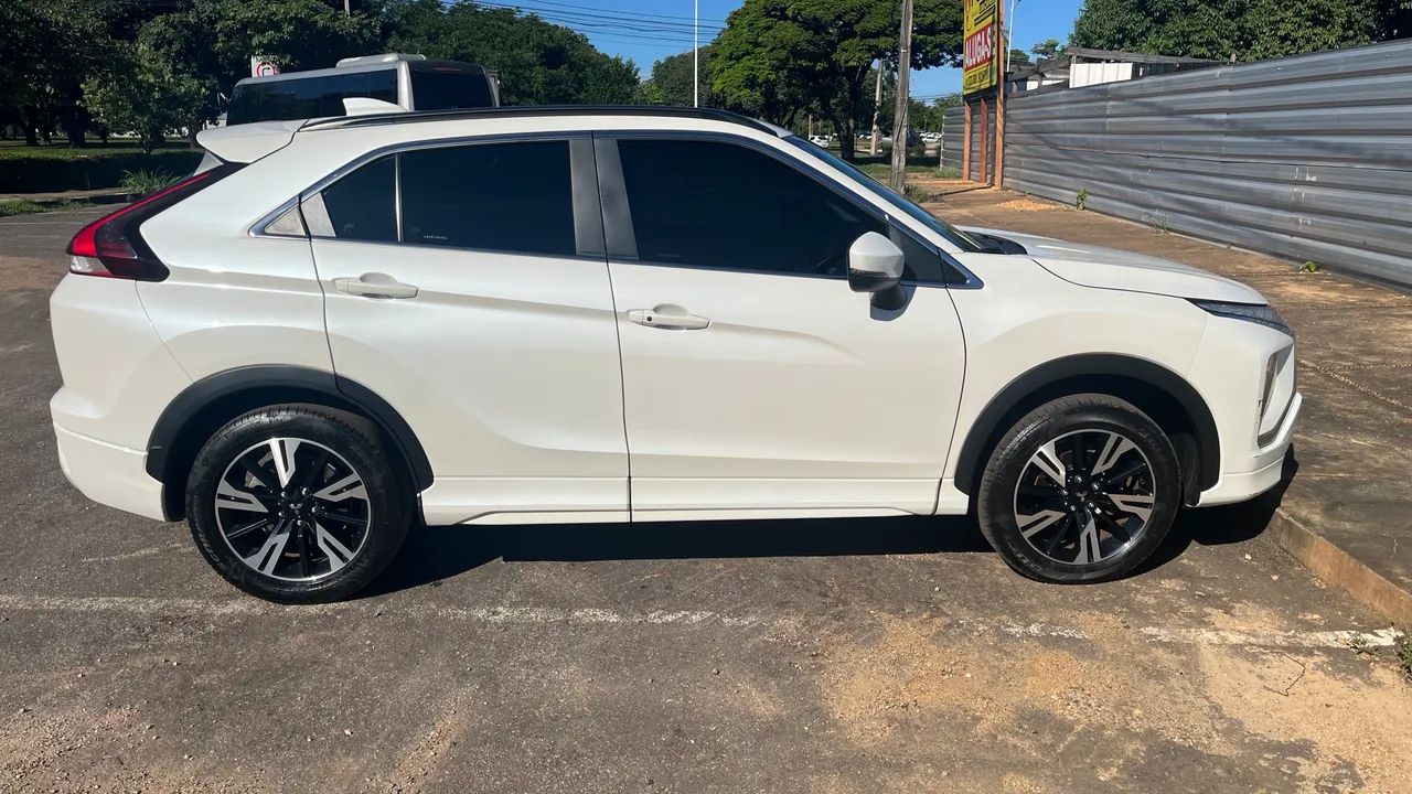 Mitsubishi Eclipse Cross HPE 1.5 16V 165cv AUT 2025 - Foto 5