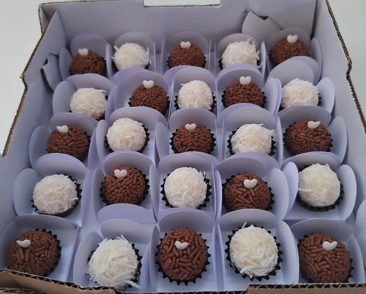 Brigadeiros Tradicionais  - Foto 4