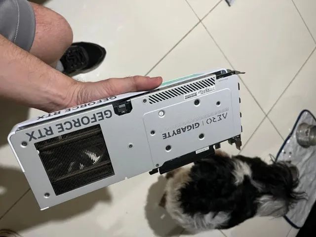 PLACA DE VIDEO AORUS GIGABYTE 4060  - Foto 4