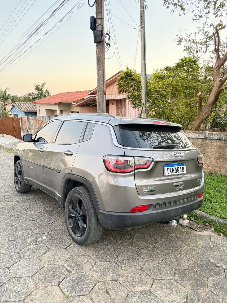 Jeep Compass Longitude 2.0 4X4 Dies. 16V Aut. 2017 - Foto 4