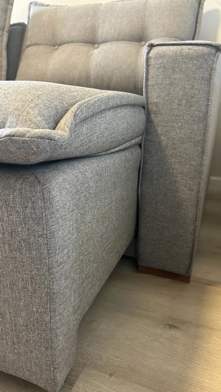 Sofá retrátil 2 Lugares Cinza em Linho - Elegante e Conservado - Foto 3