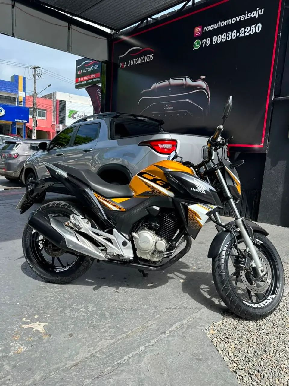 Honda  - Foto 5