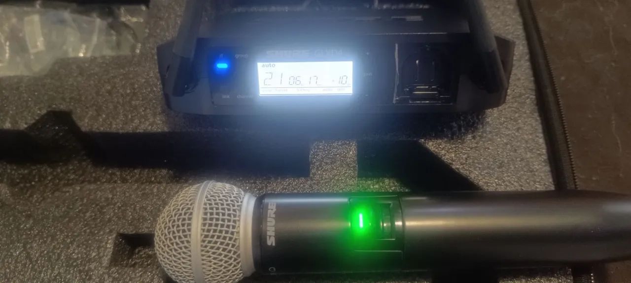 Microfone Sem Fio Shure GLXD4 SM 58 - Foto 2
