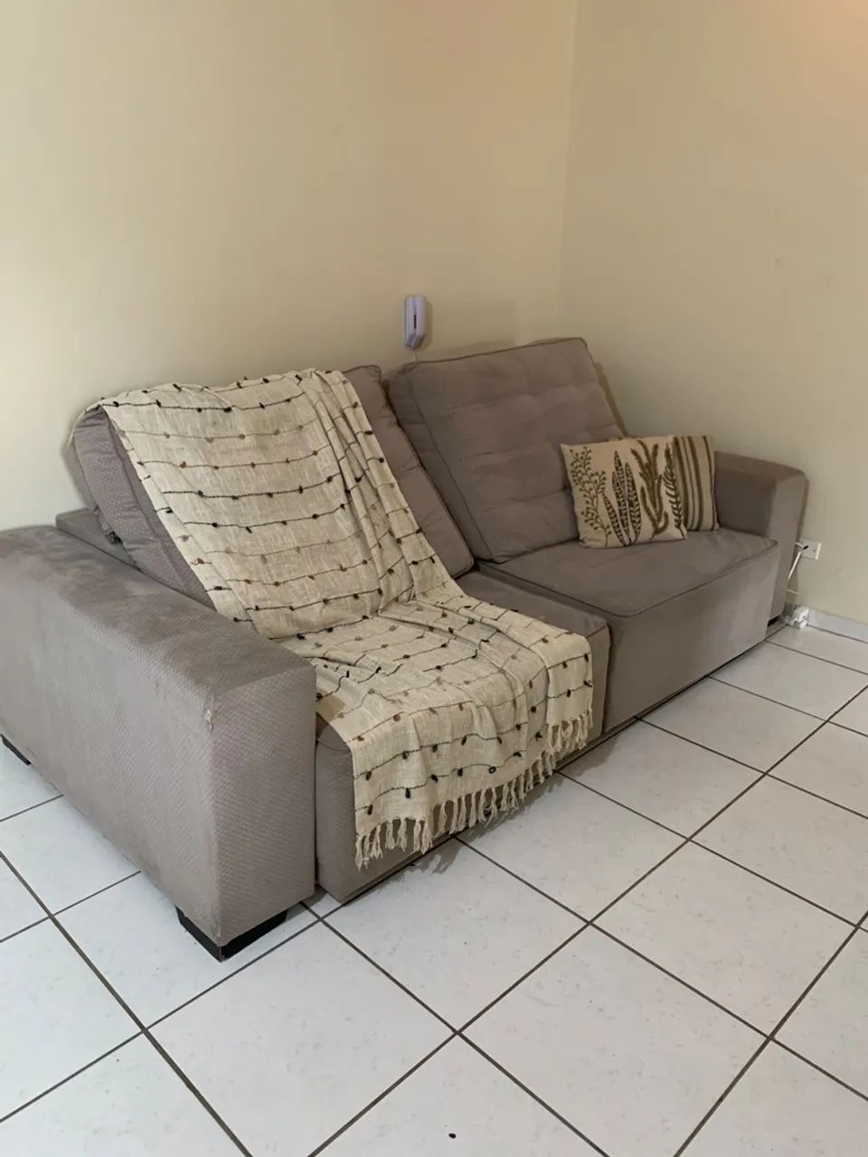 Sofá retrátil e reclinável 2.5m 