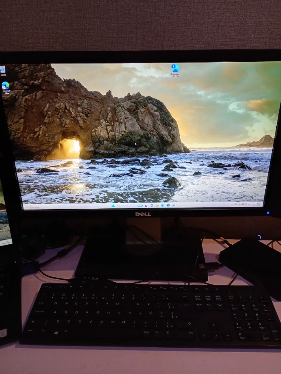 Notebook Dell 5480 i5 8gb + Dockstation Dell + 2 monitor 22 polegadas Dell  - Foto 3