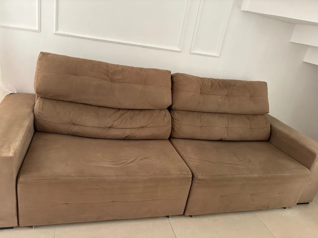 Sofá retrátil e reclinável (ganha rack de brinde) - Foto 2