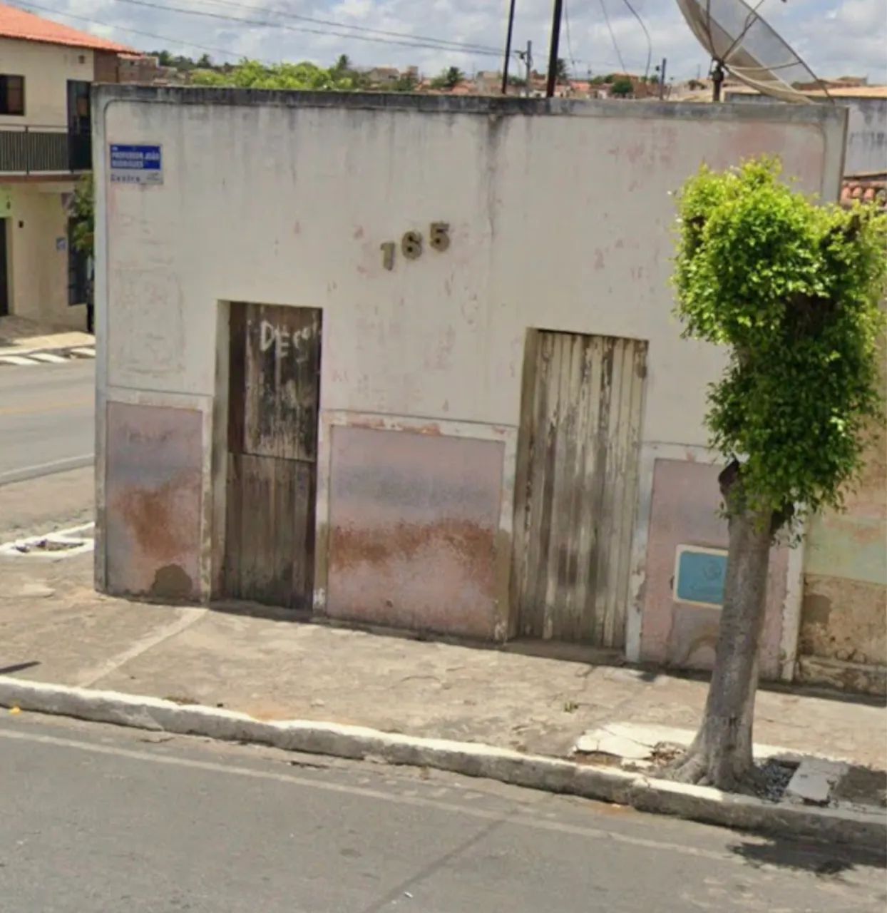 Vendo Casa + Ponto comercial 