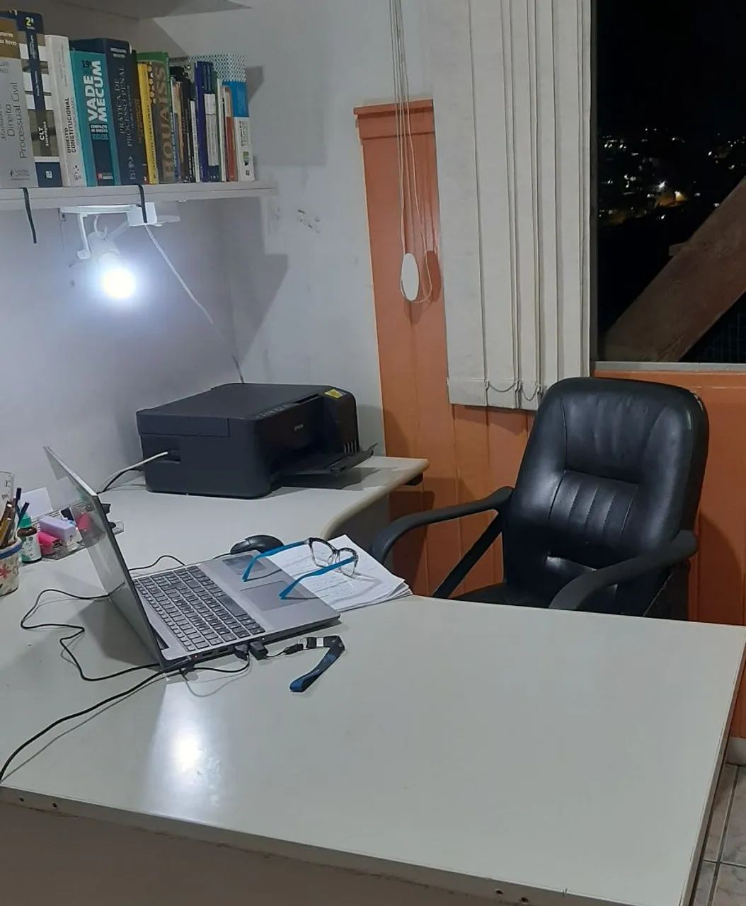 Vendo excelente mesa em L - Foto 2