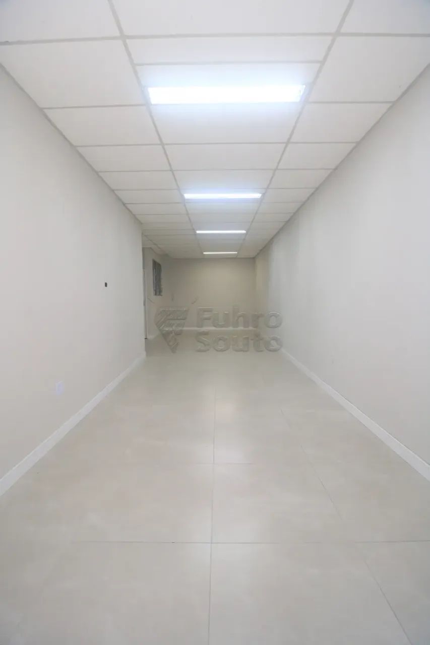 Loja Comercial com Vitrine no Edifício João Oliveira | Centro de Pelotas | Alto Fluxo e Ex - Foto 5