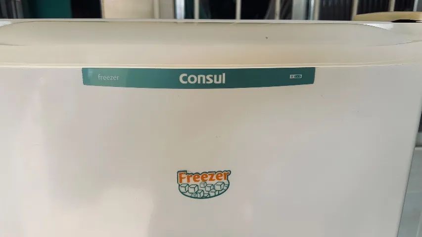 Freezer Cônsul vertical 142L branco 110V - Foto 4