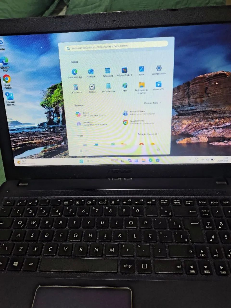 Notebook Asus Core i5 8 geração 8GB ram SSD 256gb Windows 11