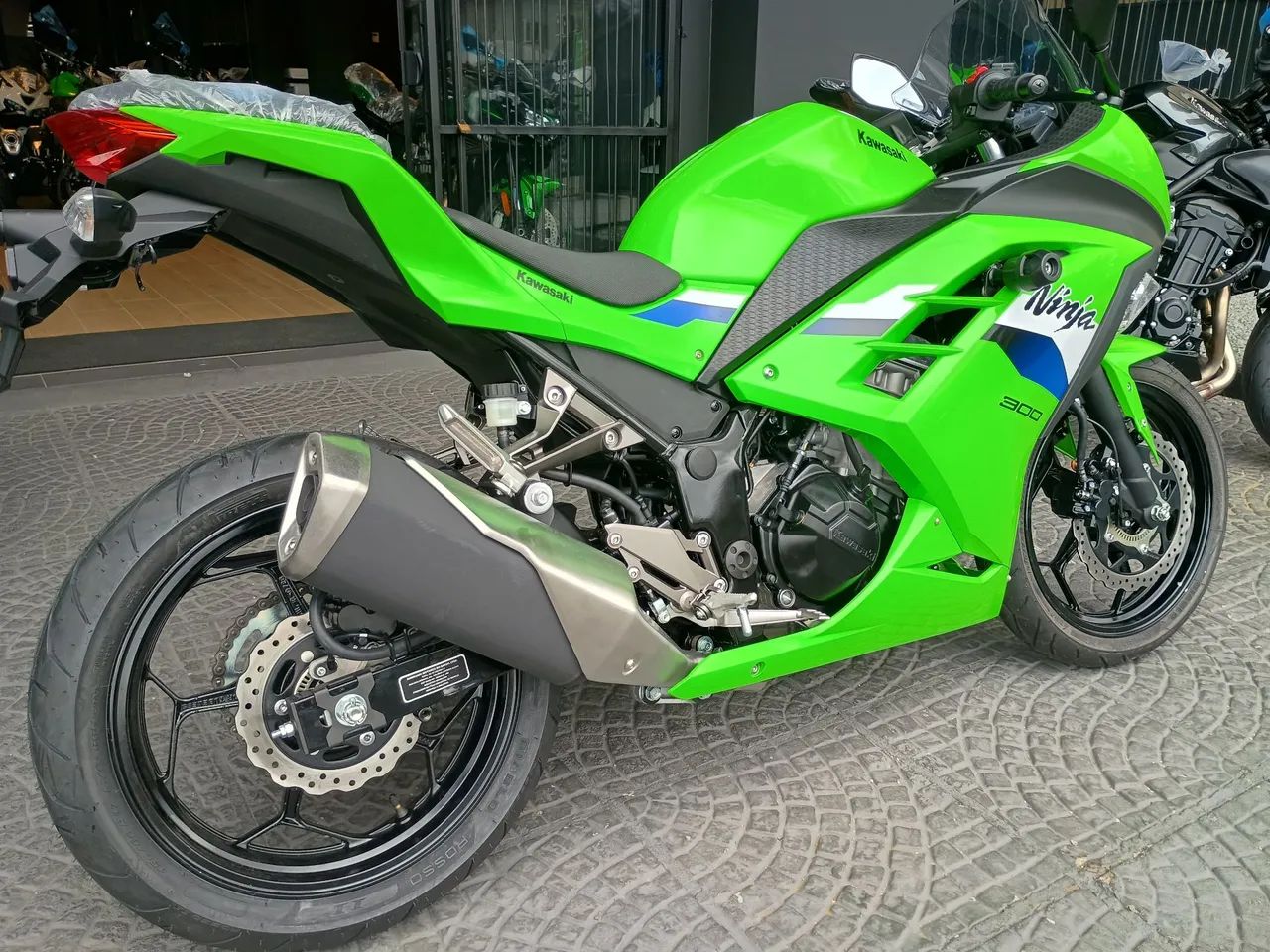 NINJA 300 2026 ZERO KM* - Foto 3