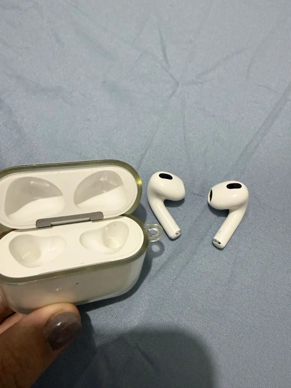 AirPods 3rd generation com caixa e acessórios originais - Foto 3