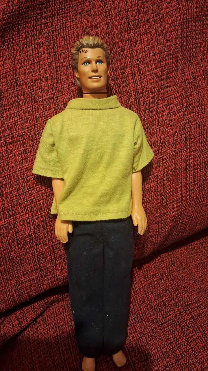 Belíssima e Antiga boneco Bob Barbie  - Foto 2
