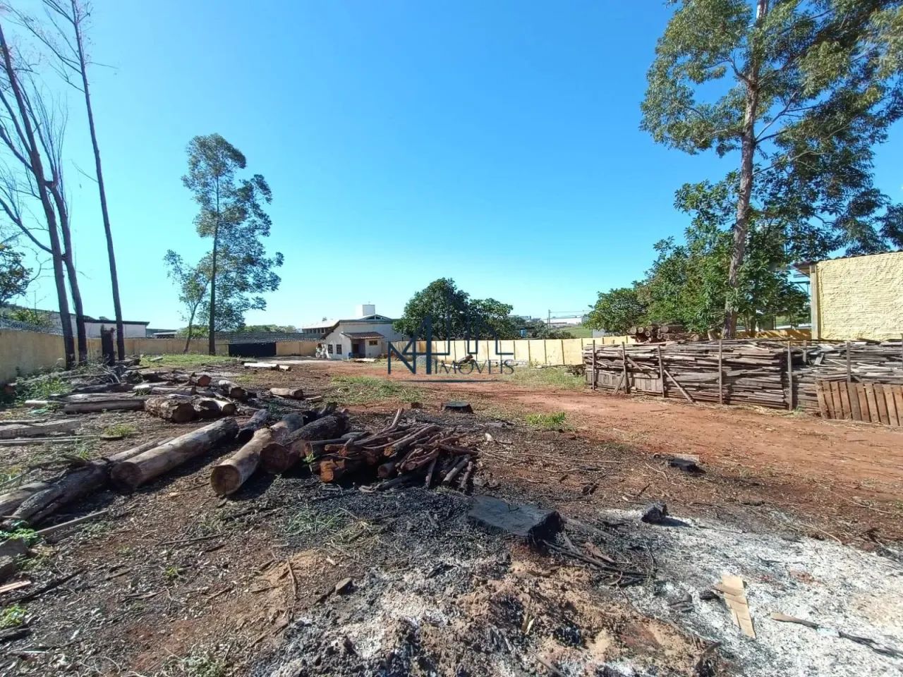 Área de 2.600 m² - Polo Industrial - Aparecida de Goiânia GO - Foto 6