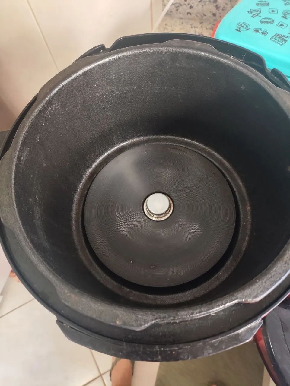 Panela de pressão elétrica 110v - Foto 3