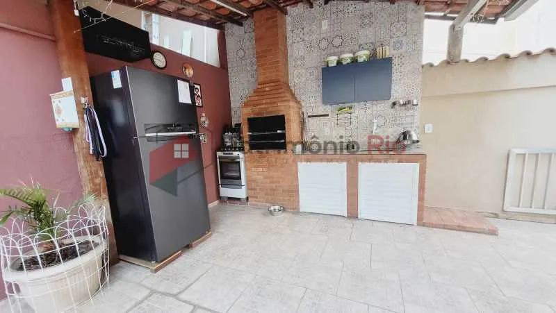Casa bifamiliar com quintal piscina e churrasqueira! - Foto 4