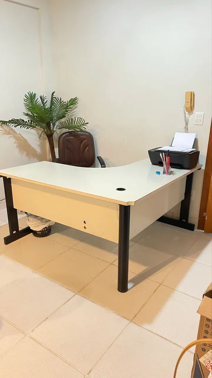 Mesa de escritório em L - Foto 2