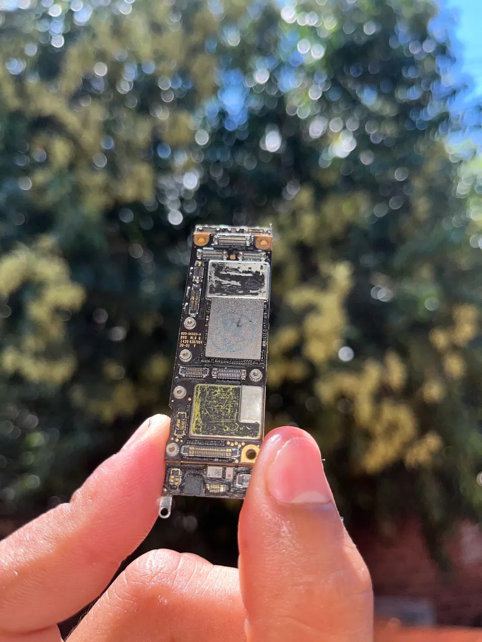 Placa Mãe iPhone 11 Desbloqueada - Foto 4
