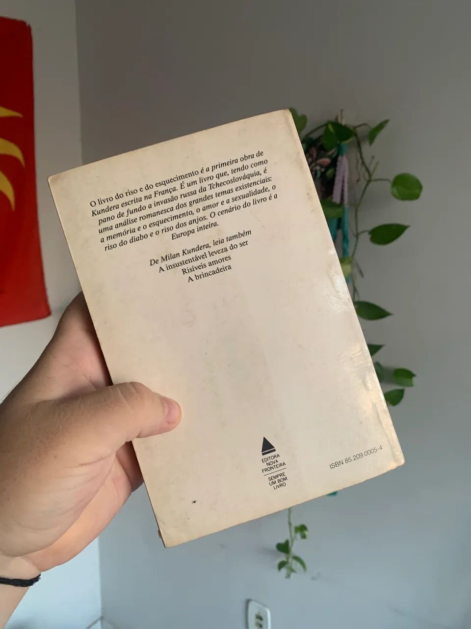 O Livro do Riso e do Esquecimento, Milan Kundera - Foto 2